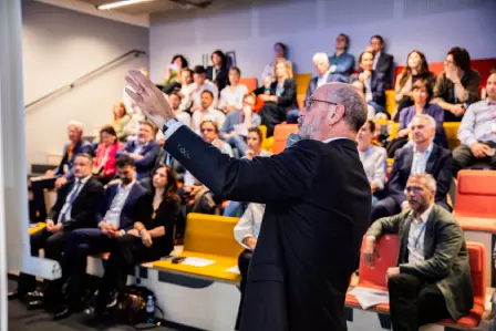Terra Academia Jean Michel Blanquer, the nine rules resulting from discussions of the +1 collective, illustrate the importance of cooperation to ecological transformation.
